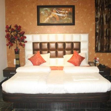 Hotel Pink Pearl Raigarh 외부 사진